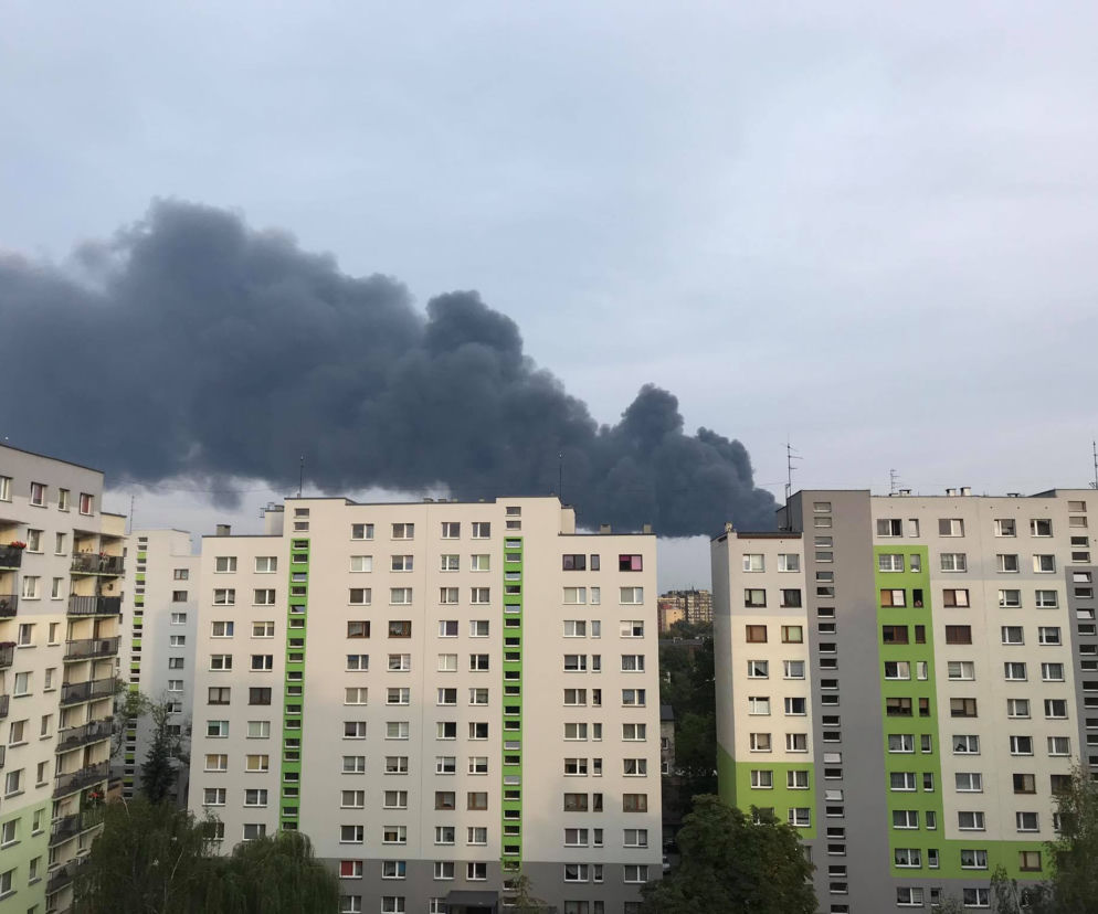 Ogromny pożar w Sosnowcu, kłęby dymu nad miastem