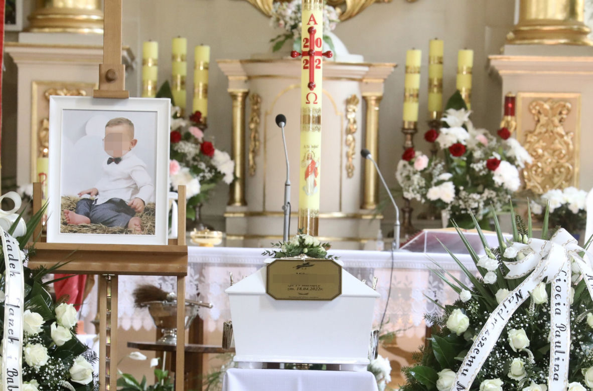 Pogrzeb maleńkiego Milanka, który zginął na cmentarzu