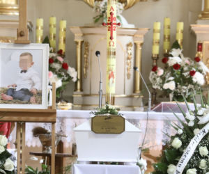 Pogrzeb maleńkiego Milanka, który zginął na cmentarzu