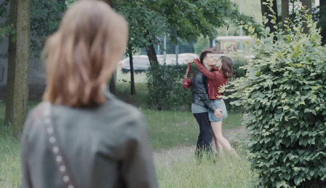 M jak miłość odc. 1898. Majka (Matylda Giegżno), Tomek Kubicki (Chris Cugowski), Justyna (Marta Malinowska)