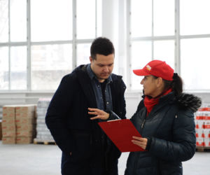 Rozdaliśmy świąteczne paczki potrzebującym. Nie brakowało wzruszeń