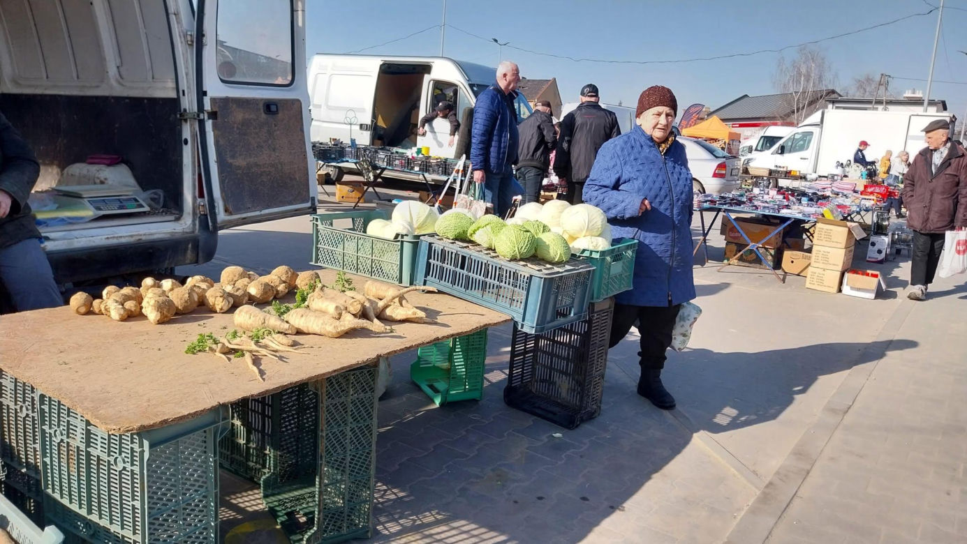 Miejskie Targowisko w Starachowicach. Marzec 2025