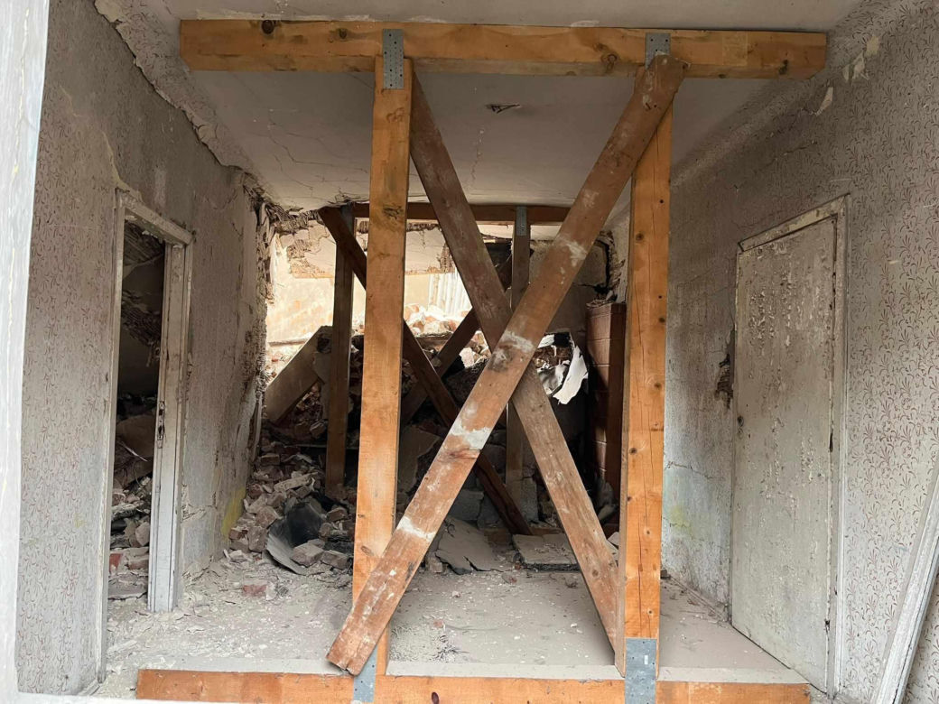 Zawalił się pustostan w Piotrkowie Trybunalskim. Strażacy przeszukali gruzowisko