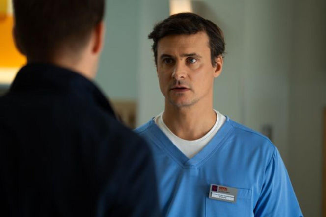 Na dobre i na złe odc. 975. Krzysztof Radwan (Mateusz Damięcki), Mario (Marcin Korcz)