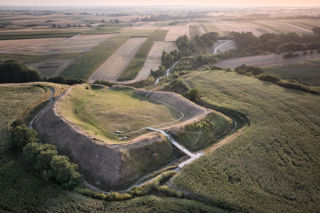 Tysiąc lat historii i jak najmniej nowych śladów. Grodzisko w Stradowie nagrodzone przez urbanistów