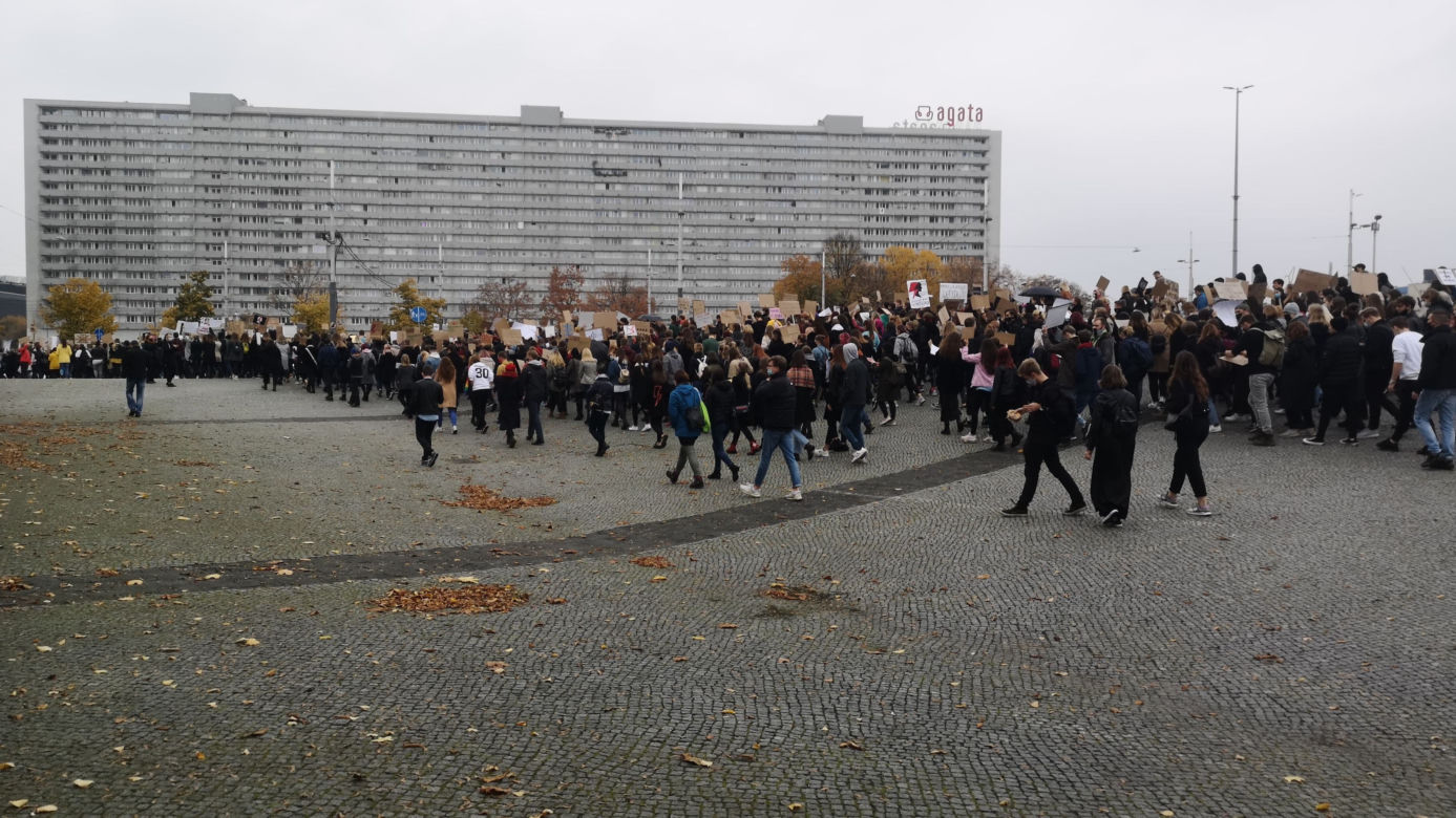 Strajk kobiet. POTĘŻNA manifestacja studentów w Katowicach!