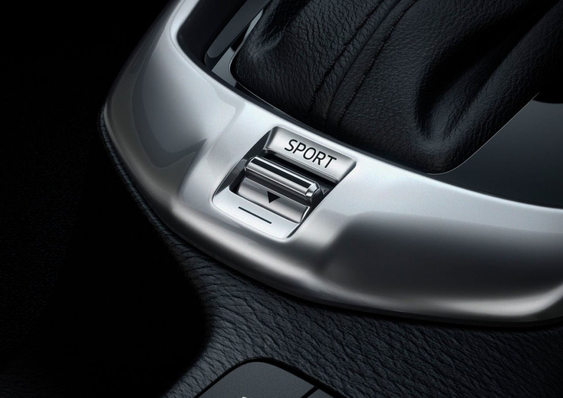 2015 nowa Mazda 2
