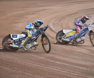 PRES Grupa Deweloperska Toruń - Stelmet Falubaz Zielona Góra, zdjęcia kibiców i zawodników ze sparingu na Motoarenie