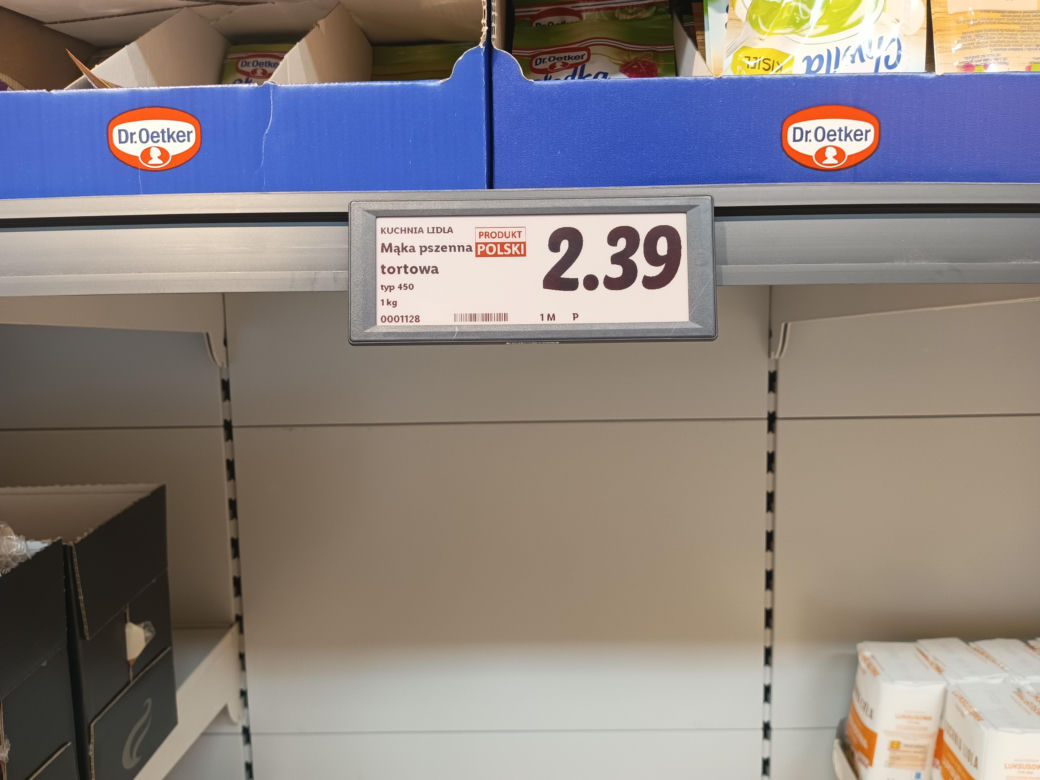 Porównaliśmy ceny w polskim i niemieckim markecie. Gdzie zarobimy tańsze zakupy na Wielkanoc? 