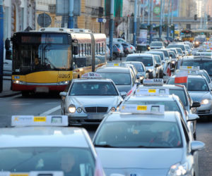 Przybędzie metra. Ubędzie autobusów