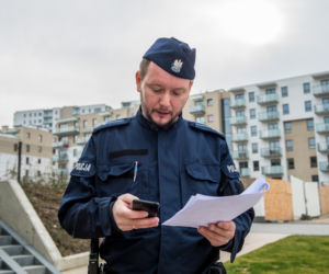 Koronawirus w Trójmieście. Tak policjanci sprawdzają czy przestrzegasz kwarantanny