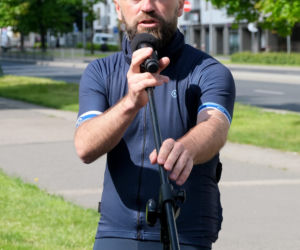 Nietypowy strój prezydenta Warszawy na konferencji prasowej