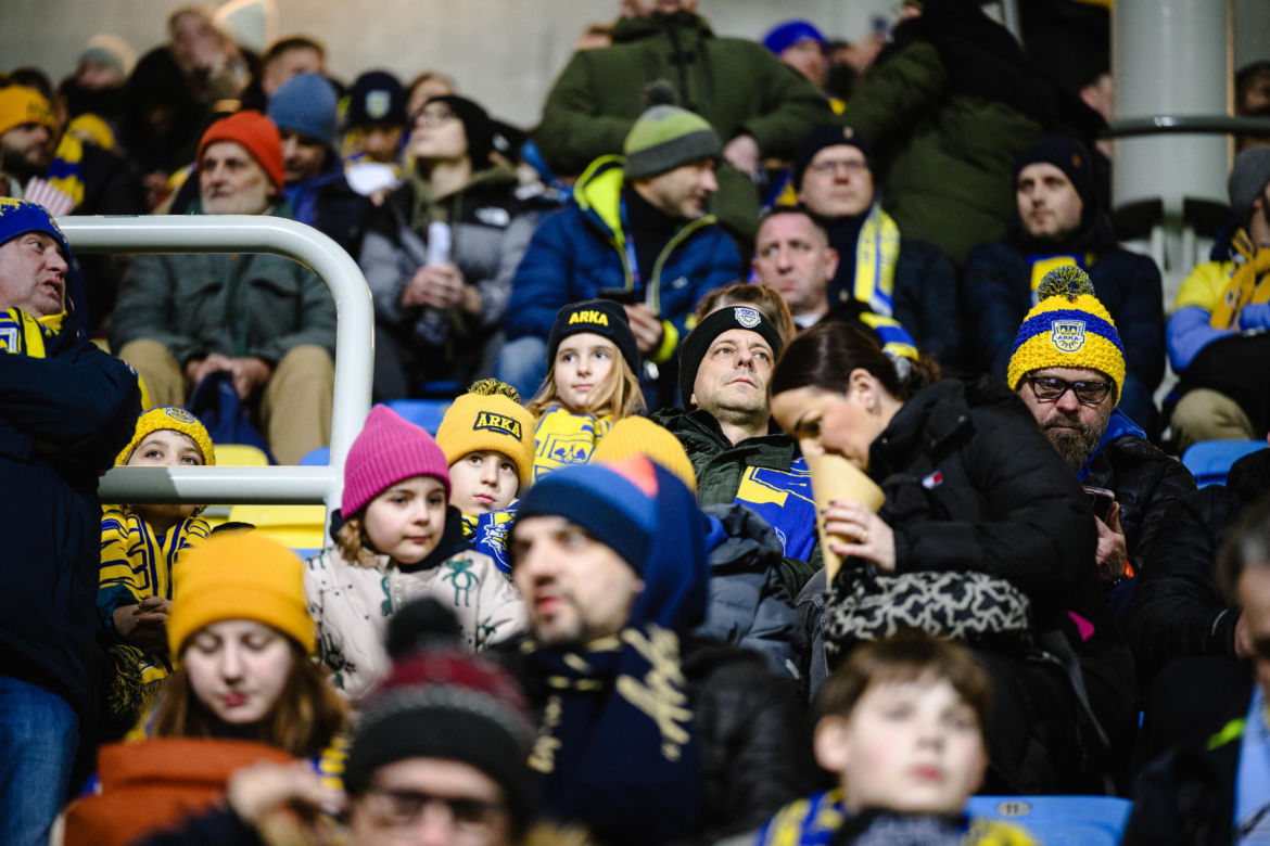 Arka Gdynia - Lechia Gdańsk: Zdjęcia kibiców z derbów Trójmiasta w ramach 23. kolejki PKO BP Ekstraklasy