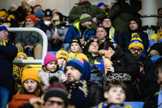 Arka Gdynia - Lechia Gdańsk: Zdjęcia kibiców z derbów Trójmiasta w ramach 23. kolejki PKO BP Ekstraklasy