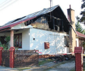 Pożar domu w Sieniawie na Podkarpaciu
