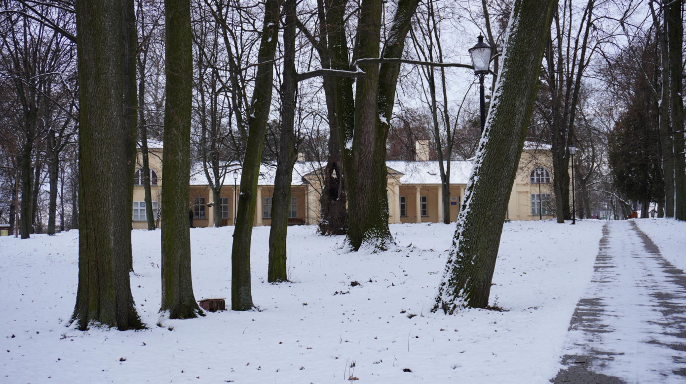 Pomysł na jednodniową wycieczkę niedaleko Lublina. W Garbowie możesz podziwiać kościół w stylu neogotyckim i dworek kupiony od rodziny Czartoryskich! 