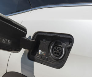 Peugeot 3008 GT HYbrid4 300 KM e-EAT8