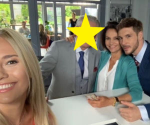 M jak miłość po wakacjach 2019. Aleksandra (Małgorzata Pieczyńska), Marcin (Mikołaj Roznerski), Julka (Joanna Kuberska), Krajewski (Grzegorz Wons) - ojciec Leszka