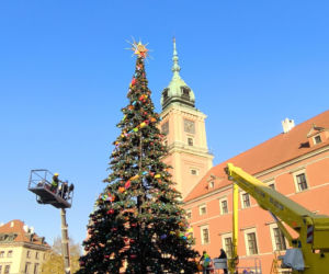 Dziwny obiekt w centrum Warszawy. Co tu powstaje? Stolica już stroi się na Boże Narodzenie!