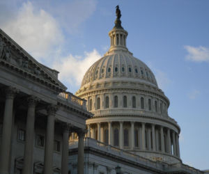 Shutdown w USA. Kongres nie przyjął budżetu na czas. Pracownicy bez pensji lub na przymusowych urlopach