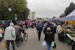 Czy na targowiskach wzrosły ceny warzyw i owoców?