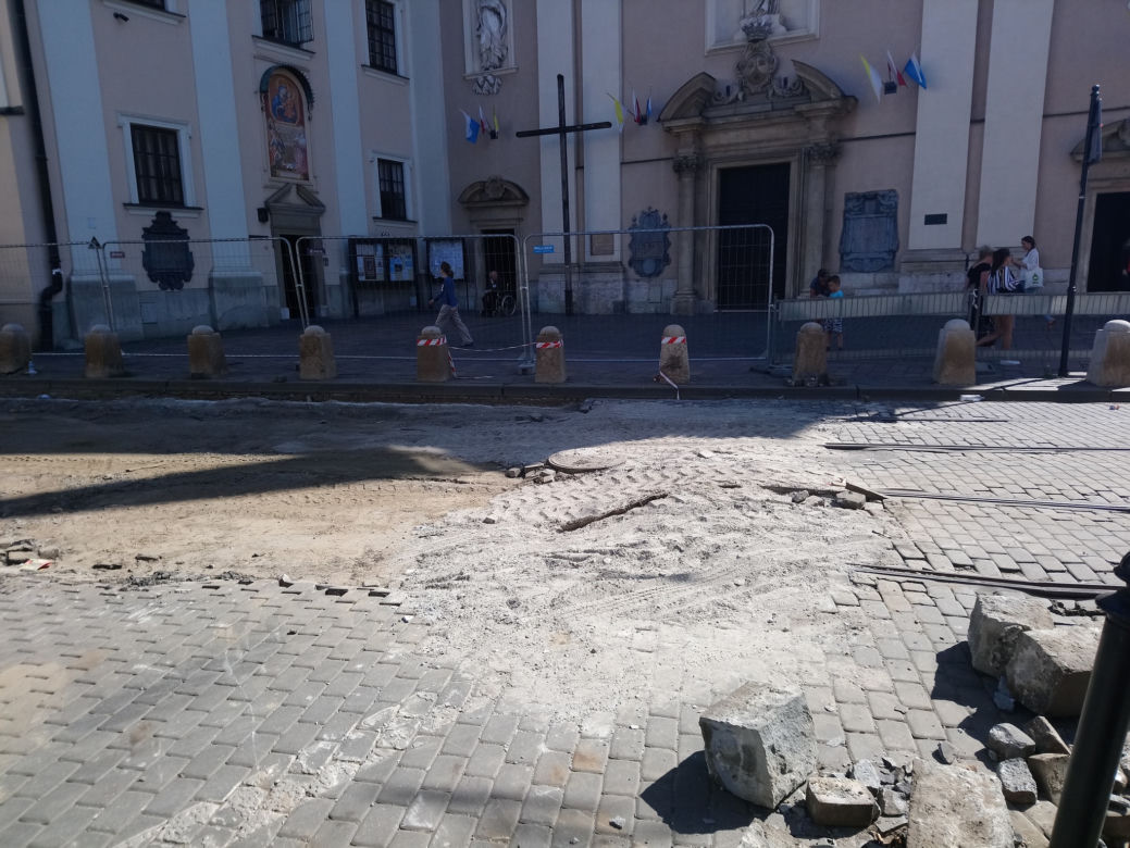 Ruszył remont ulicy Karmelickiej. Duże utrudnienia w centrum Krakowa