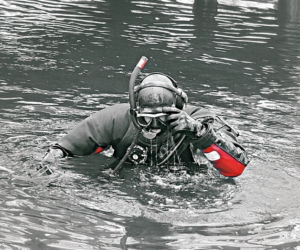 Odnalazł obrączkę w rzece