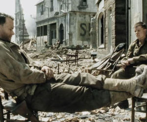 Ta poruszająca scena z Szeregowca Ryana to dzieło przypadku. Tom Hanks nie miał pojęcia, co powie Matt Damon