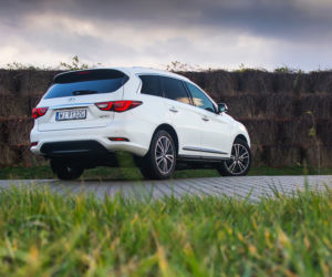 Infiniti QX60 Hi-Tech 3.5 V6 262 KM CVT