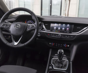 Opel Insignia 2.0D 174 KM FWD 6MT Elegance
