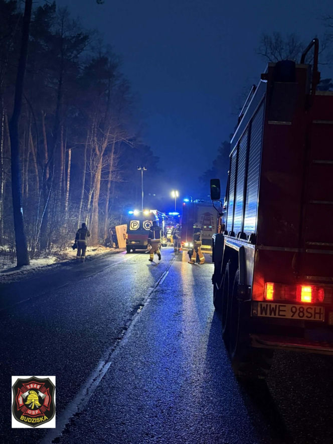 Na trasie Węgrów-Łochów na DK 62 doszło do wypadku z udziałem autokaru