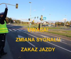 Policja przypomina sygnały i komendy kierujących ruchem