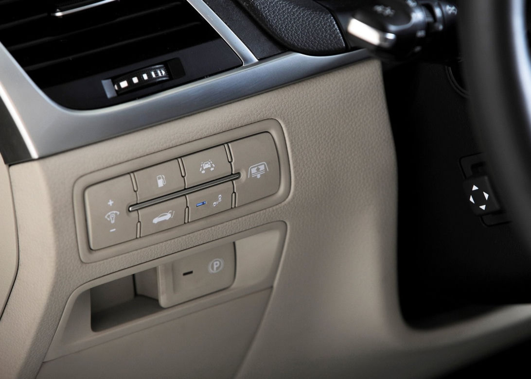 nowy Hyundai Genesis 2014