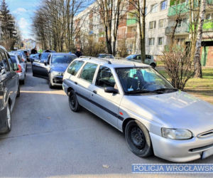 Policyjny pościg ulicami Wrocławia za poszukiwanym 35-latkiem