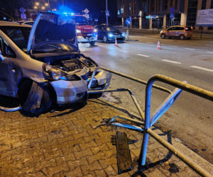 Wypadek na Plantach - Jedna osoba zabrana do szpitala