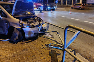 Wypadek na Plantach - Jedna osoba zabrana do szpitala