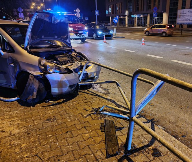 Wypadek na Plantach - Jedna osoba zabrana do szpitala