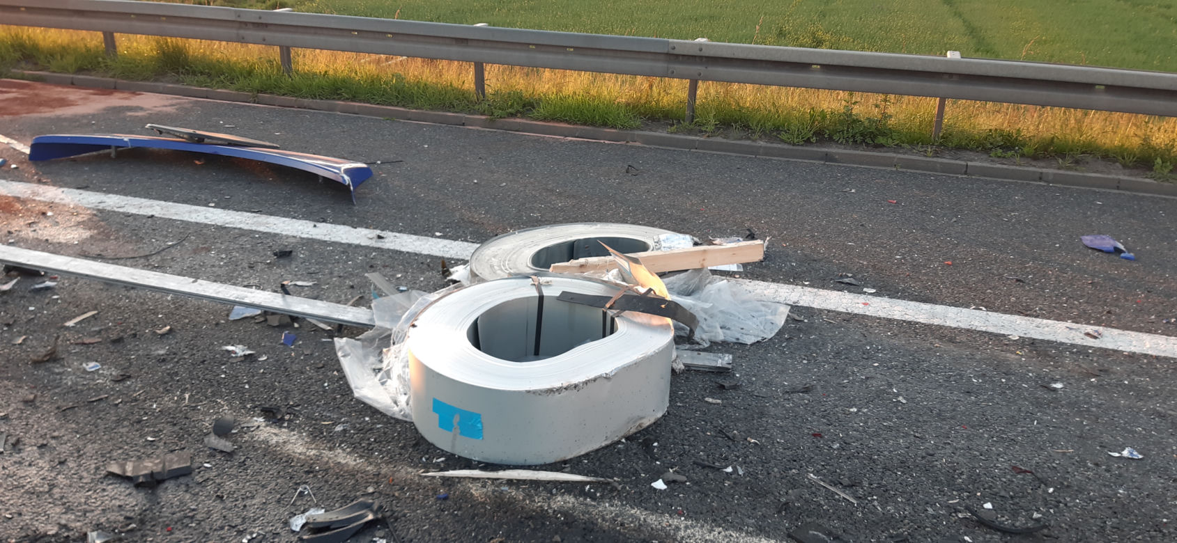 Wypadek ciężarówek na A4