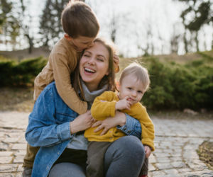 Jak znaleźć czas dla każdego dziecka? Proste triki na budowanie bliskości i koniec kłótni