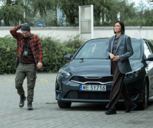 Młode gliny, odcinek 17: nastolatek dokonuje brutalnego rozboju. Jego ofiara, ciężarna kobieta, walczy o życie