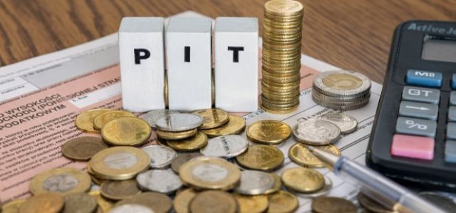Do kiedy zwrot podatku? Ile czasu od złożenia PIT? 