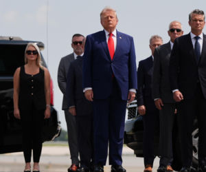 Donald Trump żegnał poległych żołnierzy. Padły poruszające słowa do ich rodzin