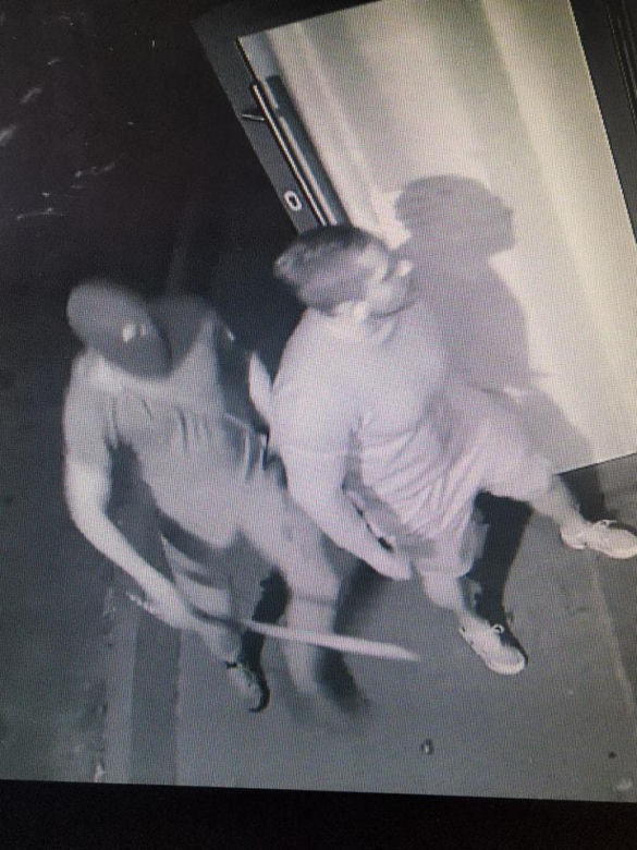 Brutalny napad w Gnieźnie. Rozpoznajesz sprawców?