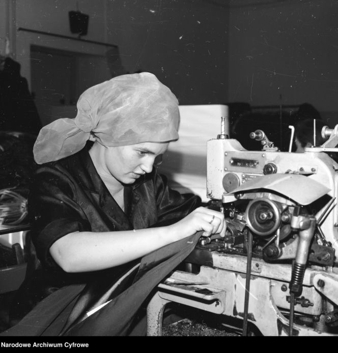 QUIZ PRL. Czy się stoi, czy się leży, trzy tysiące się należy. Tak pracowano w PRL-u