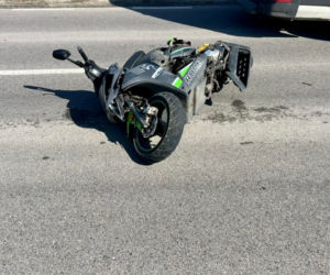  Zderzenie karetki motoroweru pod Warszawą