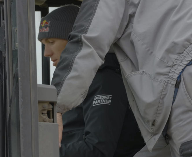 Maciej Janowski porzucił motocykl dla 10-tonowej bestii! Groziła mu praca na etacie