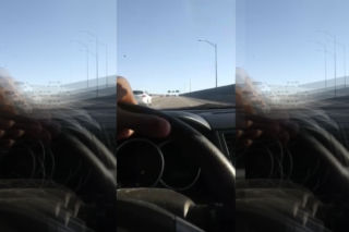 Gnał autostradą na złamanie karku. Moment wypadku uchwycił prowadząc relację na żywo - WIDEO