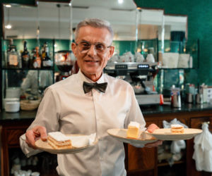 Najstarsza kawiarnia w Warszawie ma ogromne problemy. „Blikle” zniknie z Nowego Światu?