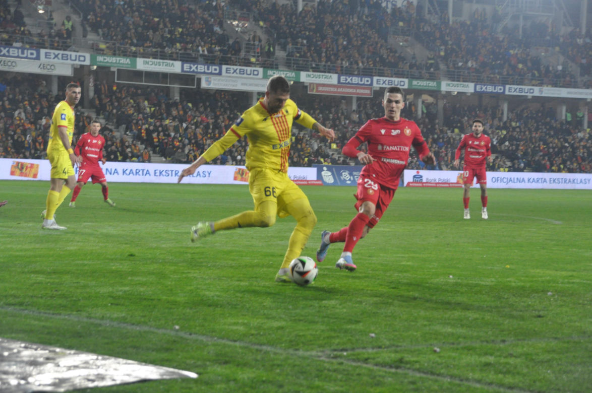 Korona - Widzew