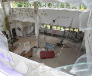 Brutalny mord w opuszczonym hotelu w Serocku 